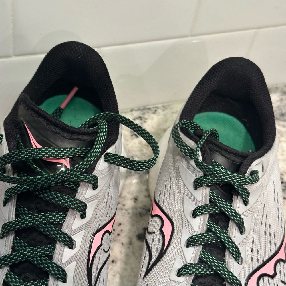 Saucony Endorphin‎ Speed 3 Shoes Womens Size 10.5 Gray Pink Running Trainers - Picture 3 of 10